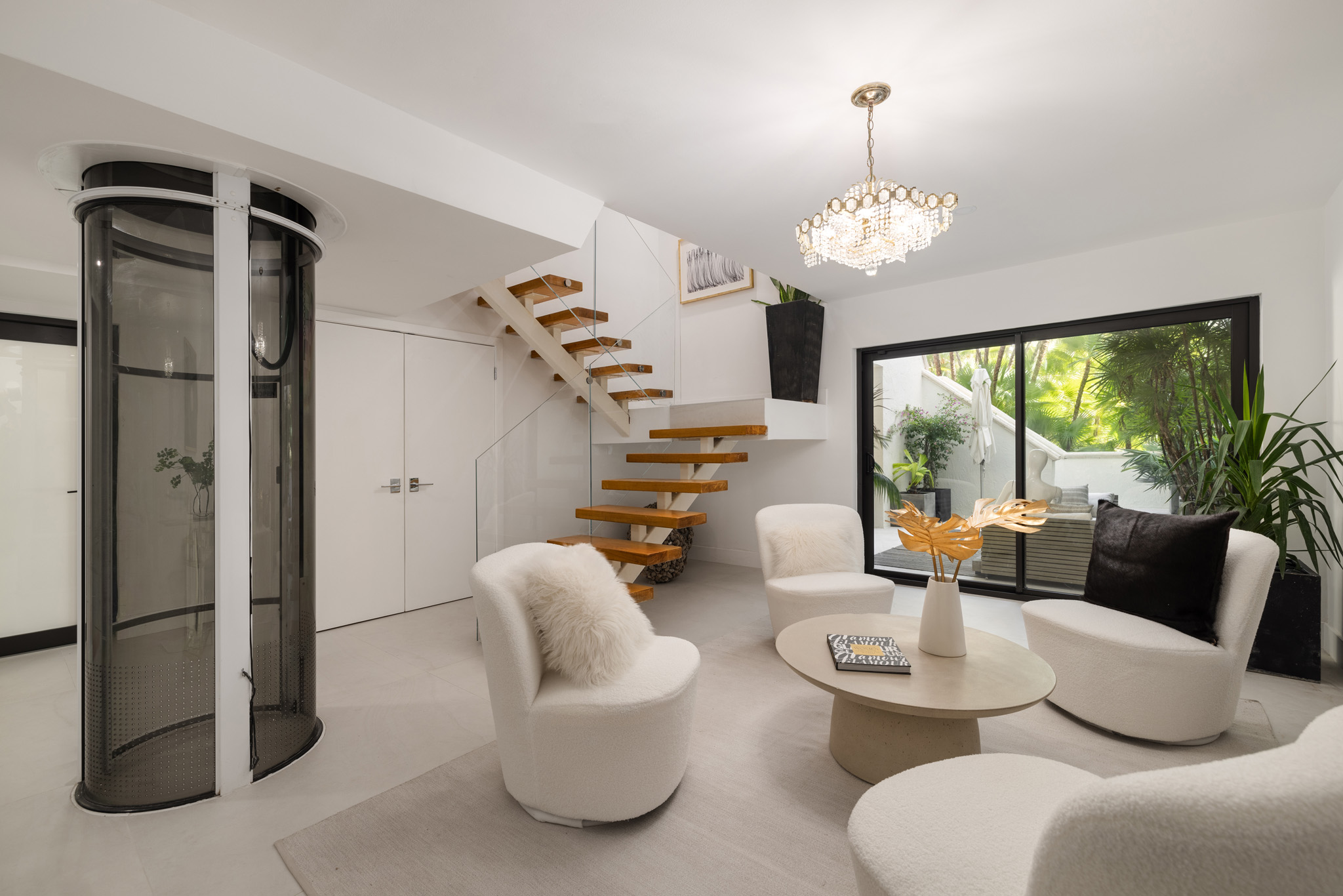 Why Should I Sell My Home in Coconut Grove in 2025? [Market Trends]