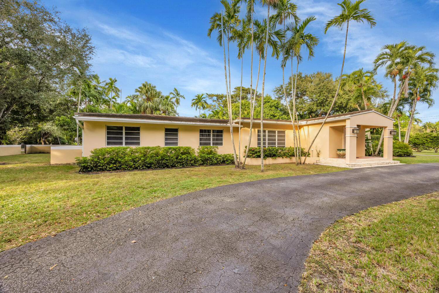 How to Sell My Home in Coral Gables During a Shifting Market