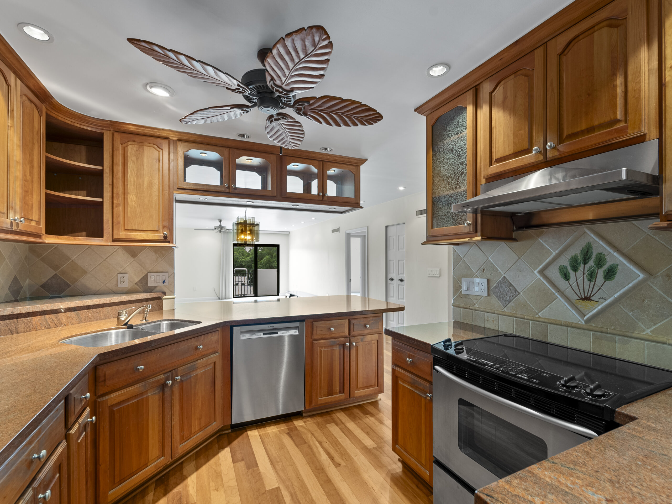 Can I Sell My Coral Gables Home With Tenants In It?