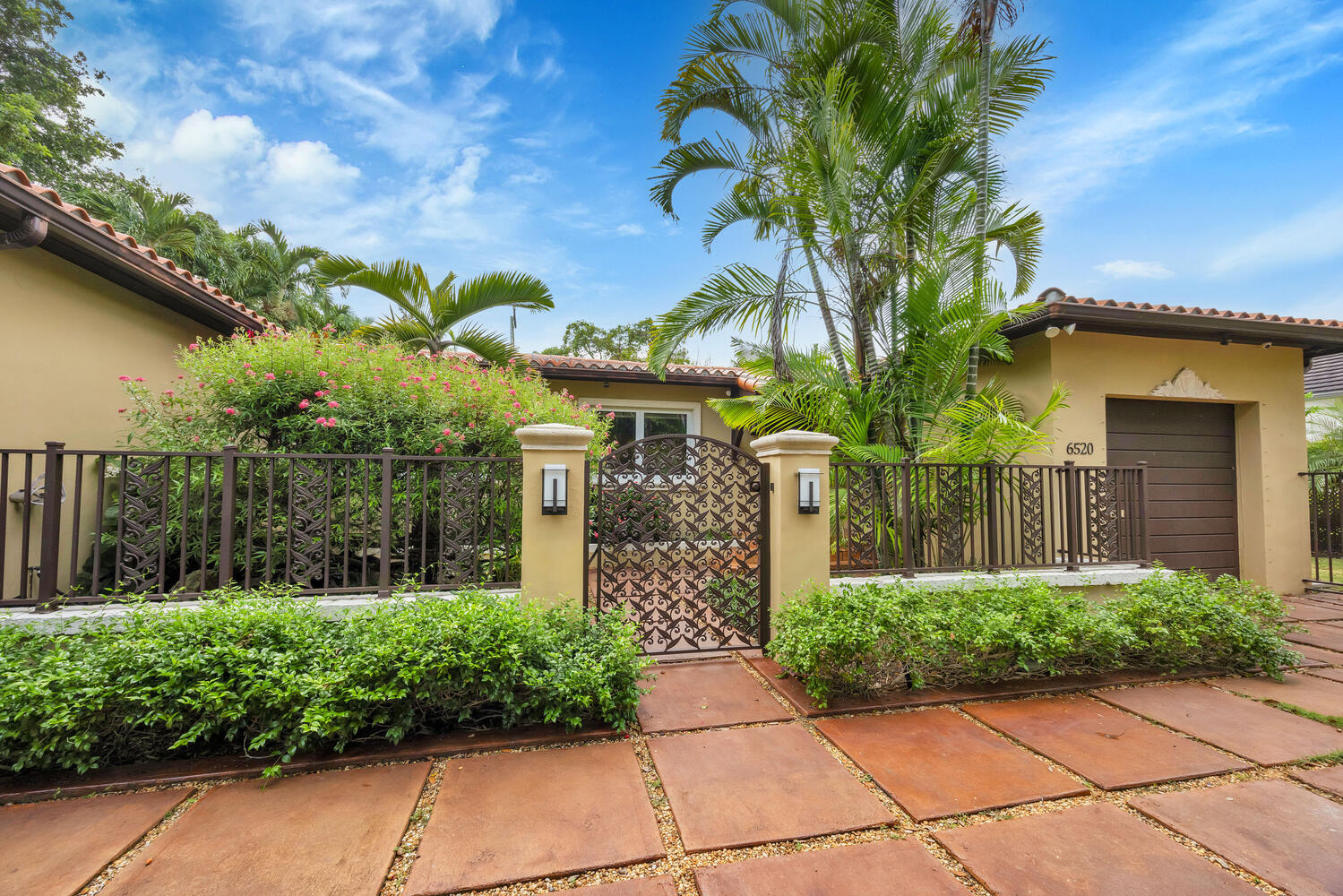 How Riley Smith Group Helps You Sell Your Coral Gables Home Seamlessly