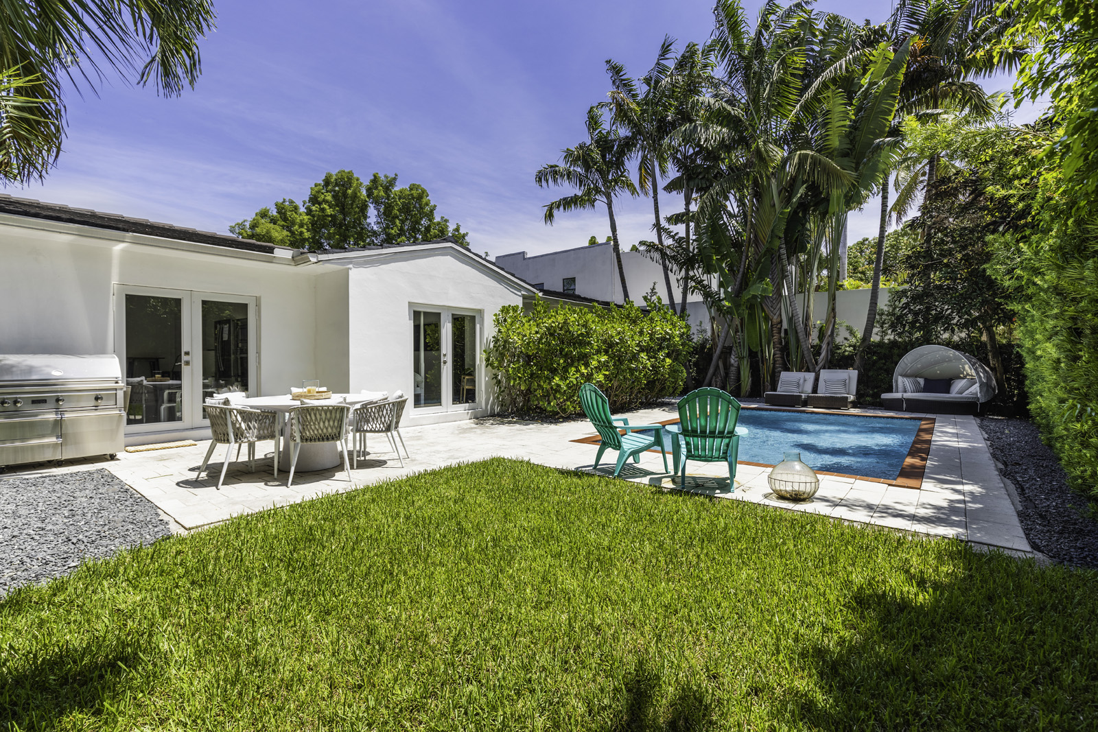 Oceanfront Dreams or Short-Term Luxury? Renting vs Buying in Miami Beach