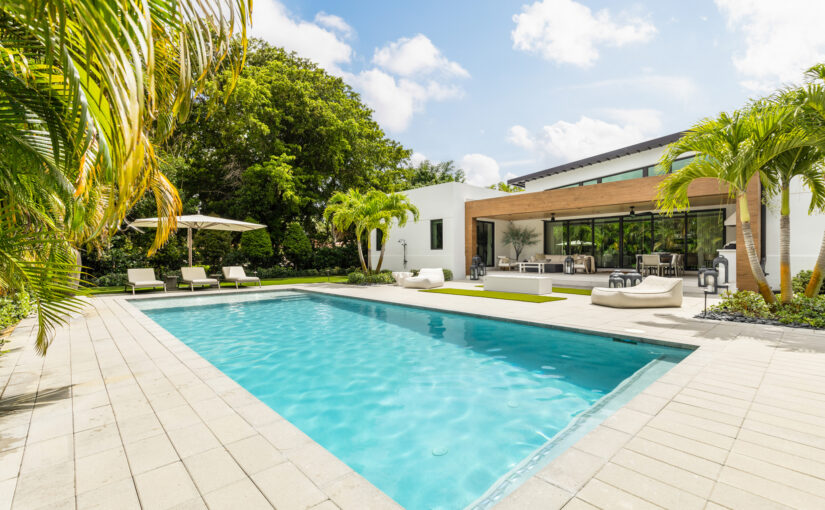 Pinecrest: Miami’s Hidden Luxury Village Attracting Buyers Moving from New York City to Miami
