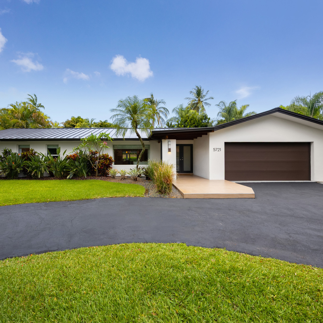 Luxury Moves: Your Guide to Selling High-End Homes in South Miami