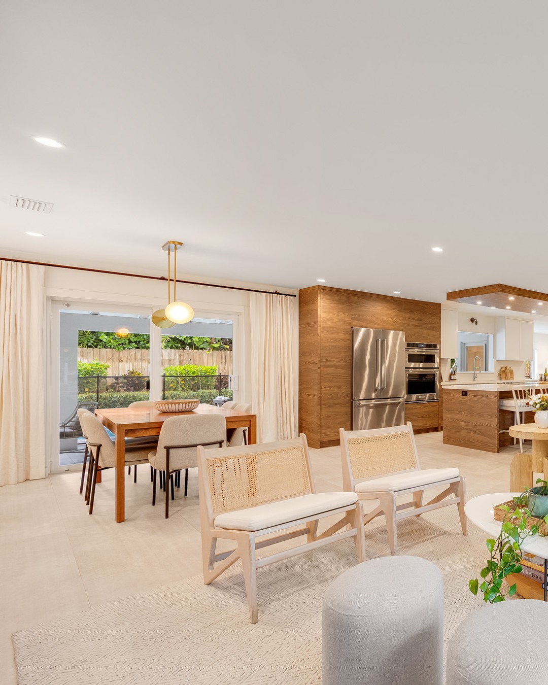 How Riley Smith Group Puts South Miami Listings in the Spotlight