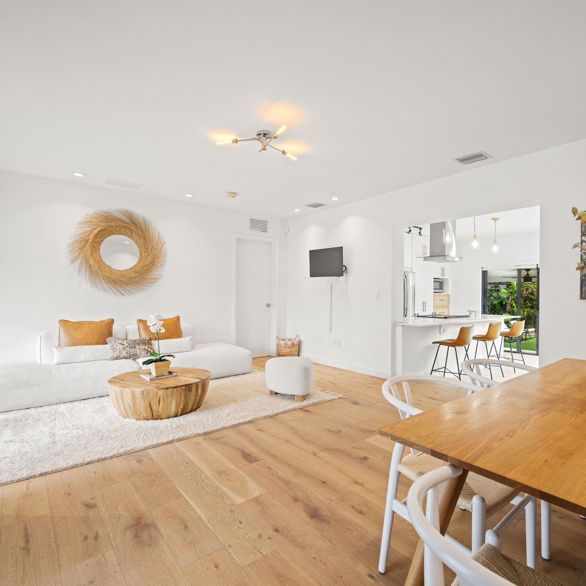 Buying a Home in Shenandoah: Local Real Estate Guide by Riley Smith Group