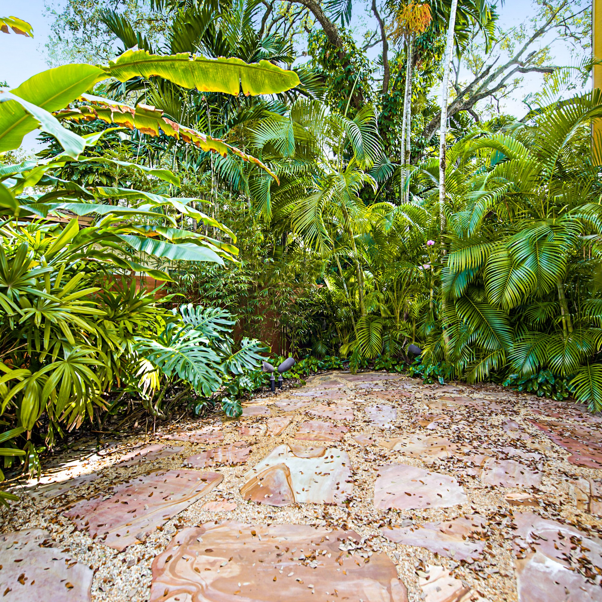 Selling in a Fast-Moving Coconut Grove Market: What Still Matters Most