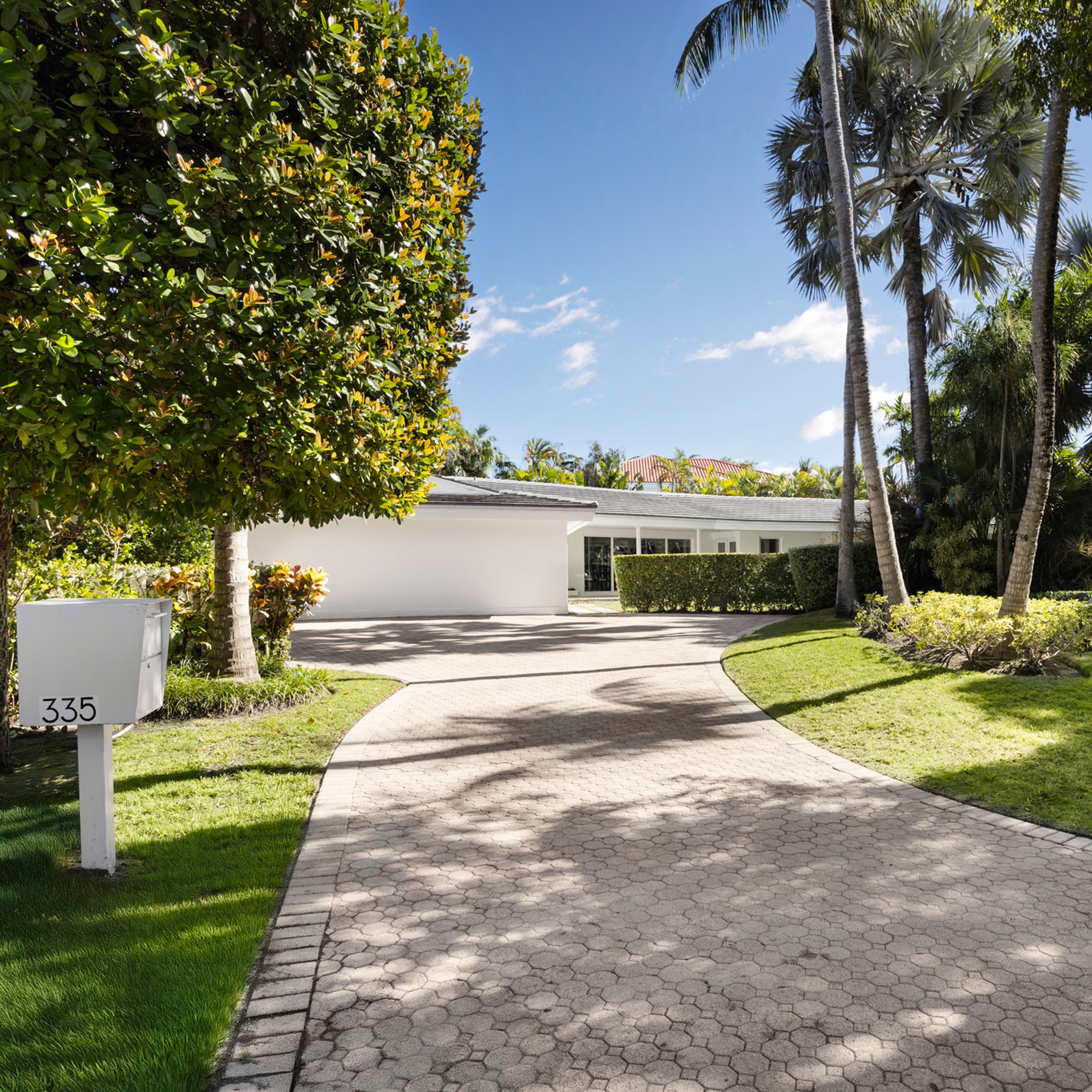 Multiple Offers in Pinecrest? How to Strategize and Maximize Value