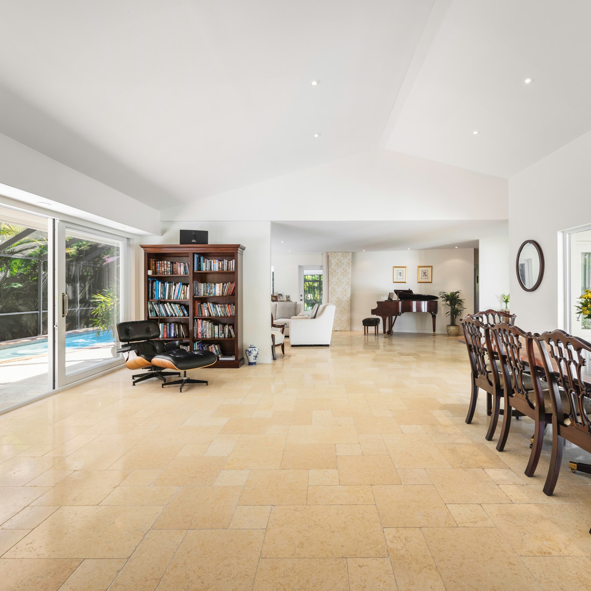 Multiple Offers in Pinecrest? How to Strategize and Maximize Value