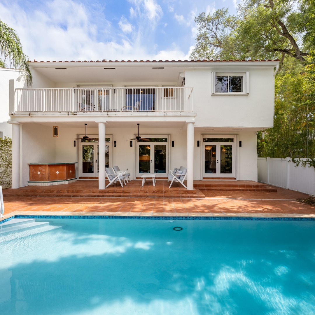 How Riley Smith Group Puts South Miami Listings in the Spotlight