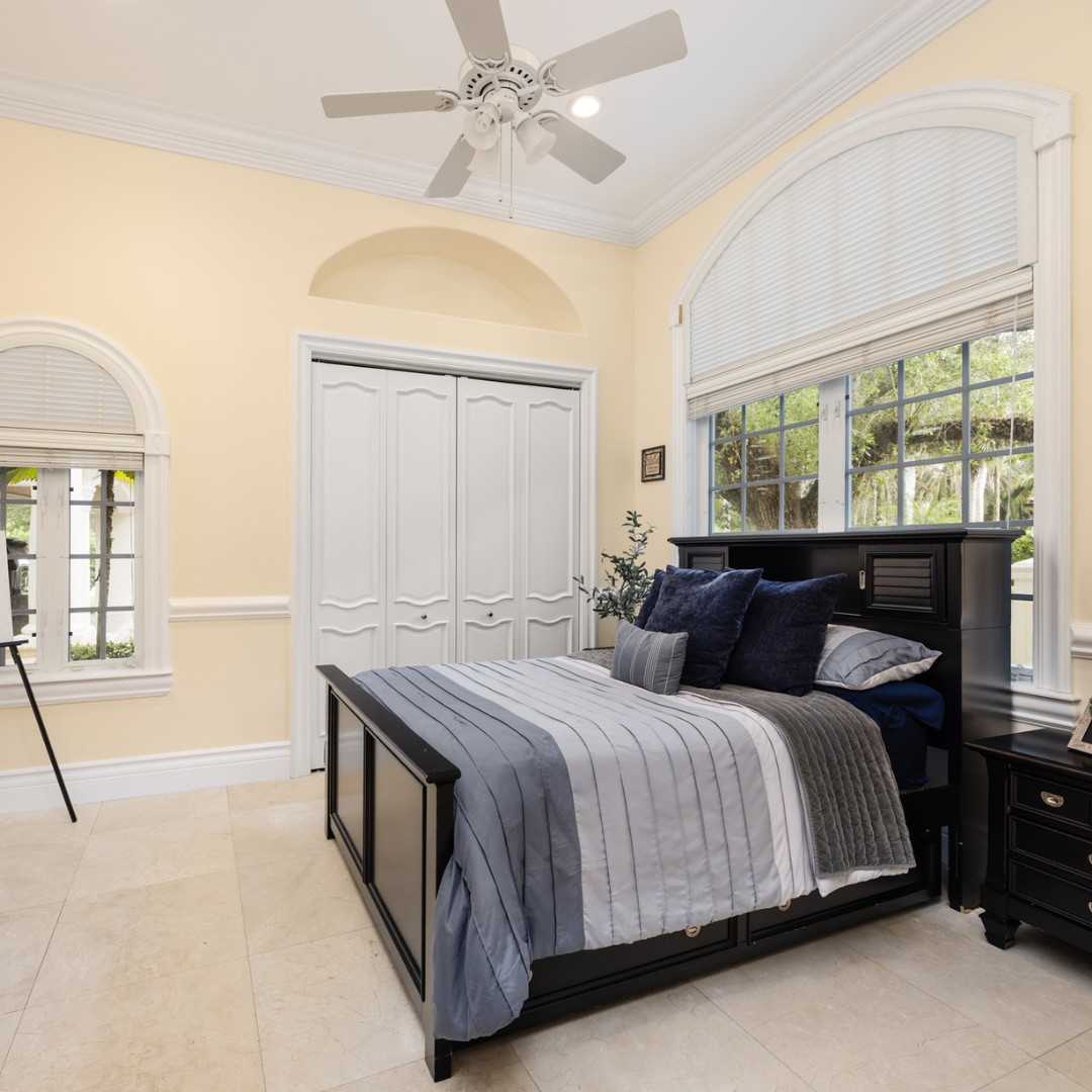 10 Pros and Cons of Waterfront Properties in Miami, FL? A Local Expert’s Breakdown