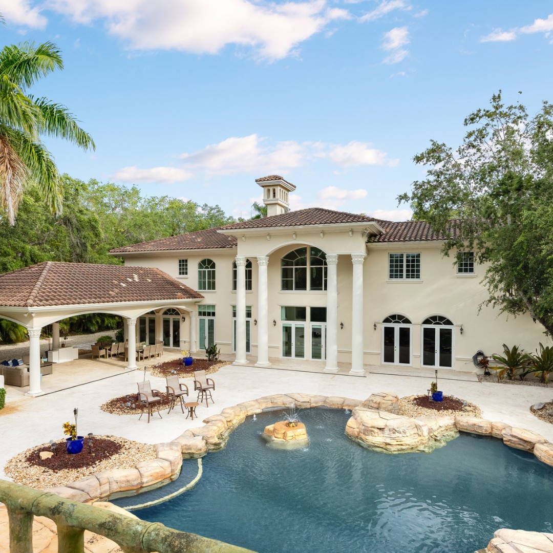 10 Pros and Cons of Waterfront Properties in Miami, FL? A Local Expert’s Breakdown