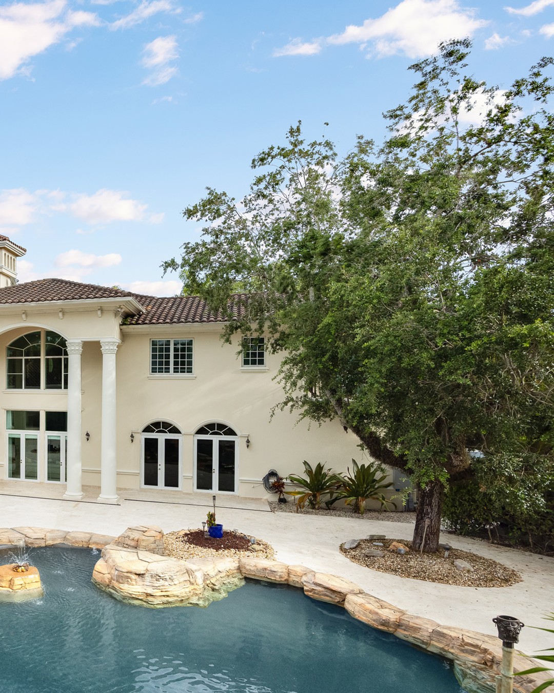 Disclosures in Pinecrest: What You’re Legally Required to Share