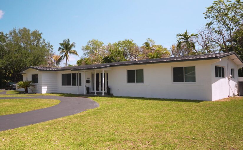 Should You Skip the Agent When Selling in Pinecrest? Pros & Cons